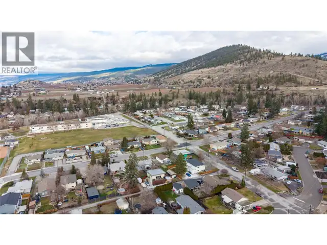 1190 Penticton Avenue Penticton, British Columbia in Houses for Sale in Penticton - Image 29