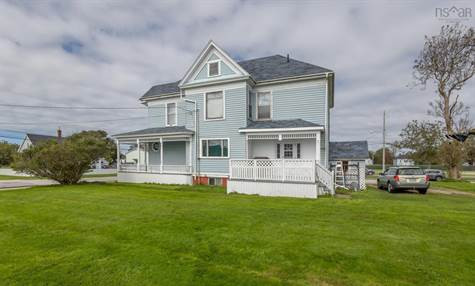 33 William Street in Houses for Sale in Yarmouth - Image 3