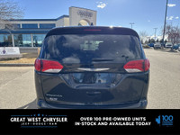 This Chrysler Pacifica delivers a Regular Unleaded V-6 3.6 L/220 engine powering this Automatic tran... (image 5)