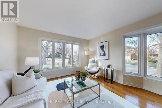 1 Atwood Court Markham (Thornlea), Ontario, photo 4 of 4