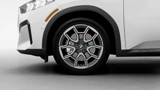 2026 BMW X2 xDrive28i | Premium | Entretien périodique sans in Cars & Trucks in City of Montréal - Image 8
