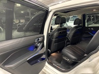 **SPRING SPECIAL!** FEATURING : BMW SKY LOUNGE PANORAMIC SUNROOF, POWER REAR RECLINING SEATS, HEADS... (image 9)