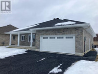 1233 WESBURKE AVENUE Cornwall, Ontario