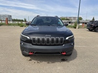 Only 56,675 Miles! This Jeep Cherokee boasts a Regular Unleaded V-6 3.2 L/198 engine powering this A... (image 1)
