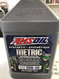 AMSOIL 10W40 Metric Motorcycle oil for Honda GL1800