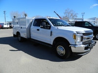 Welcome to Central Truck Sales. 2017 FORD XLT 4X4 F-350 (1 TON) SERVICE BODY WITH WIELDER ,6.2L engi... (image 2)