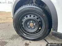 The advertised vehicle price is based on a promotional finance offer. Customers who purchase the veh... (image 8)