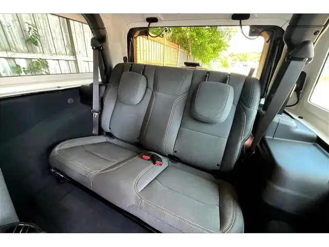 2024 Jeep Wrangler SportS 2 Dr | 12\" Screen | CarPlay | Tow Pkg in Cars & Trucks in Mississauga / Peel Region - Image 27