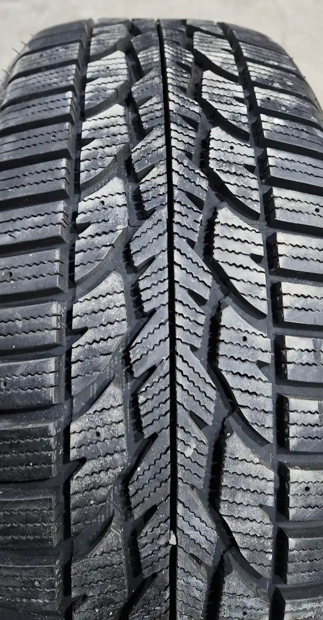 Firestone WinterForce 225/50/17 3 TIRES ONLY in Tires & Rims in Markham / York Region - Image 3