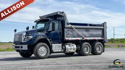 Heavy truck / Camion lourd - # STOCK: C-37101 2022 INTERNATIONAL HV613 BENNE BASCULANTE / CAMION DOM...