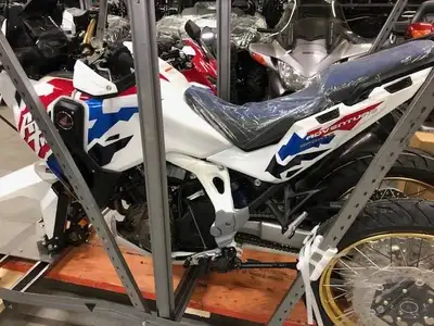 2025 HONDA CRF 1100 4S CRF 1100 4S Africa Twin Adventure Sport LE White Pearl NEW Advertised at $ 21...