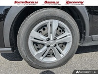 Apple Carplay / Android Auto, Air Conditioning, Cloth Seat Trim, Power steering, Power windows, Rear... (image 5)