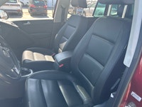 Welcome to Country Hills Volkswagen 2014 Volkswagen Tiguan Comfortline Red Metallic 4Motion Our team... (image 8)