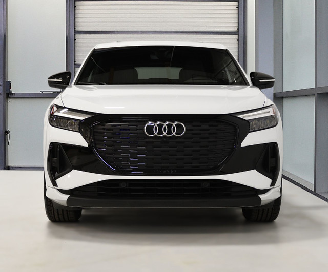 2025 Audi Q4 e-tron Sportback Black optics / Hitch / 1.99% / Qua dans Autos et camions  à Longueuil/Rive Sud - Image 4