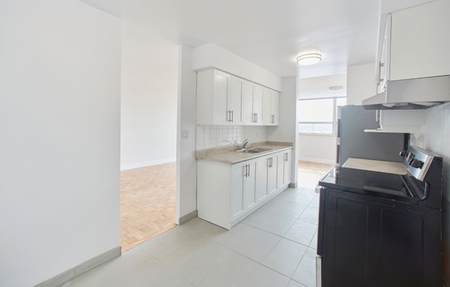 1 BD Fully Renovated Prime Etobicoke in Long Term Rentals in City of Toronto - Image 2