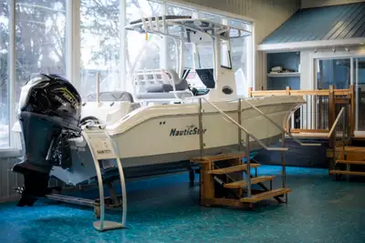 Welcome to Buckeye Marine 2023 NauticStar NauticStar 24L . Engine: VF250XB SHO