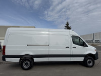 8Alexander The Great Inc. Auto Sales 2695 Durante Way Milton, ON, L9T 5J1 Phone: 416-839-1558 2023 M... (image 5)