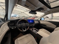 The 2023 Lexus RX 350 Executive Package represents the pinnacle of the gasoline-powered RX lineup in... (image 6)