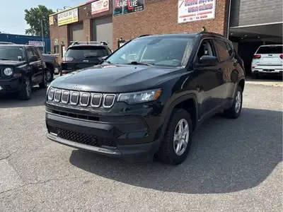 Come see this certified 2022 Jeep Compass Sport 4x4 | Heated Seats | Reverse Cam | Carplay + Android...