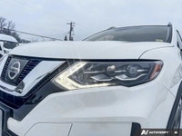 | Heated Front Seats | Heated Door Mirrors | Remote Keyless Entry | Speed Control | Brake Assist | E... (image 9)