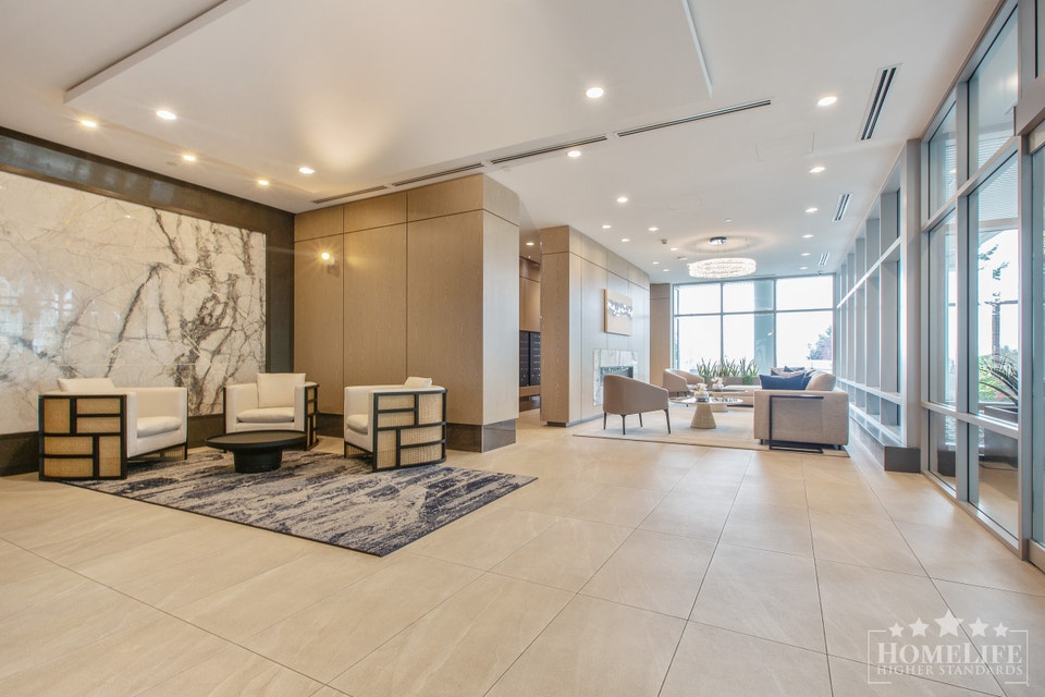 Stunning 2 Bed, 2 Bath Condo with Ocean Views in White Rock 2