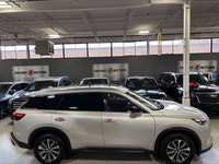 FEATURING : AWD, PANORAMIC ROOF, 7 PASSENGER SEATING, PUSH TO START, MULTI DRIVE MODES, HIGHLY EQUIP... (image 2)