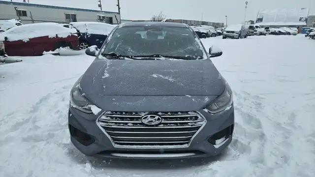 2019 Hyundai Accent for parts in Auto Body Parts in Calgary - Image 2