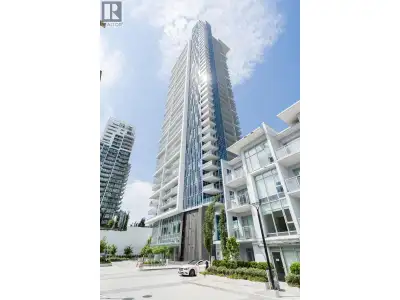 N.W. Corner Unit at Lumina Waterfall in the heart of Brentwood center. This 2 bedroom & 2 bath unit...