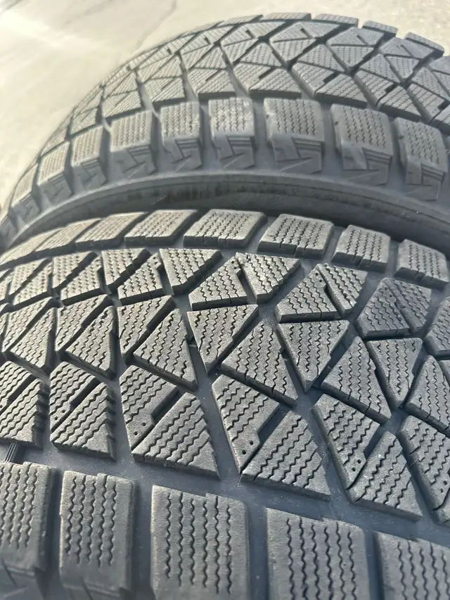 Cadilac Escalade Gmc Yukon suburban 22inch winters 6x139.7 in Tires & Rims in Mississauga / Peel Region - Image 7