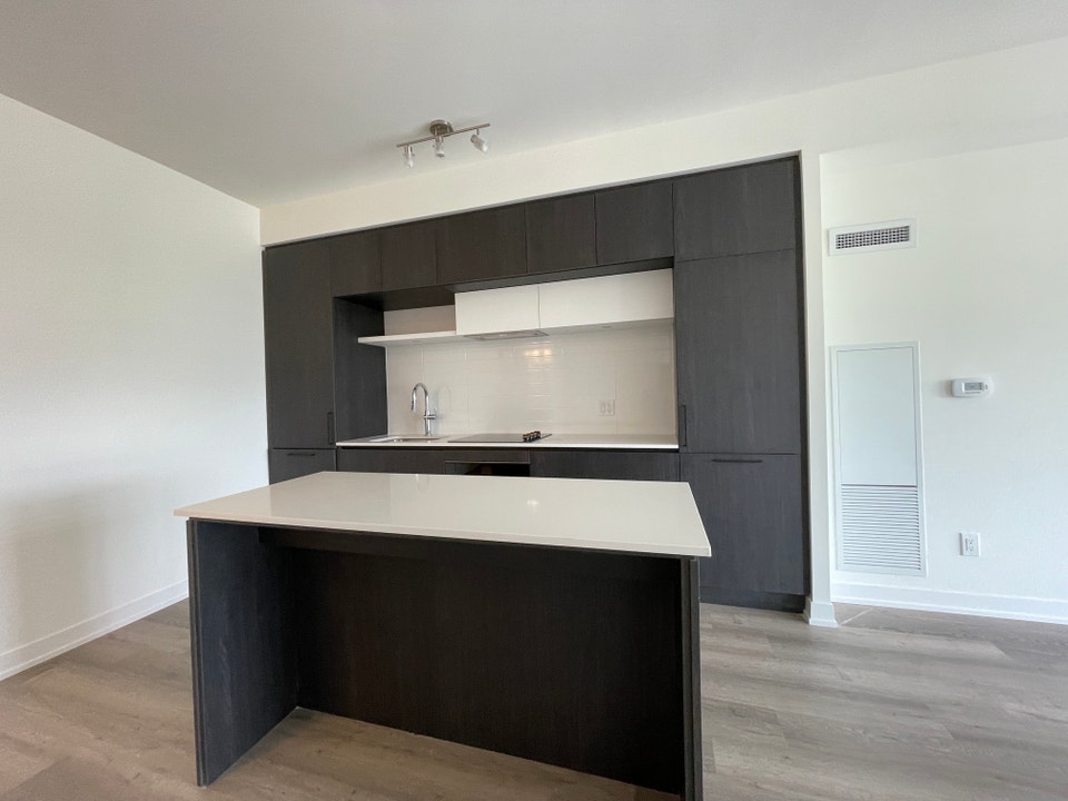 RICHMOND HILL-Brand New 2 Bed/2Bath Condo For Rent w/PRKG 3