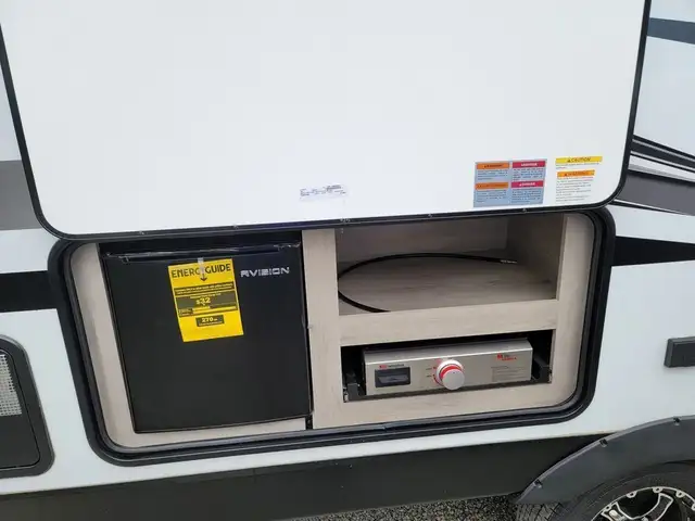 2023 K-Z Connect® SE C210MBKSE in Travel Trailers & Campers in Penticton - Image 8