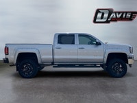 The 2018 GMC Sierra 1500s powerful profile and distinctive stance turns heads and makes a statement... (image 5)