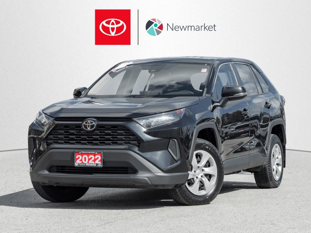2022 Toyota RAV4 LE in Cars & Trucks in Markham / York Region