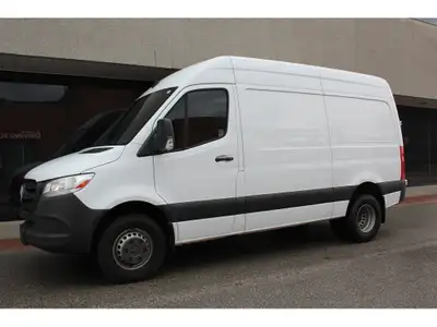 RARE FIND HEAVY DUTY SPRINTER 4500 !!! 2021 MERCEDES SPRINTER 4500 - DUALLYS -- 144 - HIGH ROOF -- T...