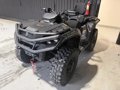 2027 CAN-AM OUTLANDER MAX BACKCOUNTRY 1000R ATV STOCK #A119968 101 HP ROTAX ENGINE SELECTABLE 2WD/4W...