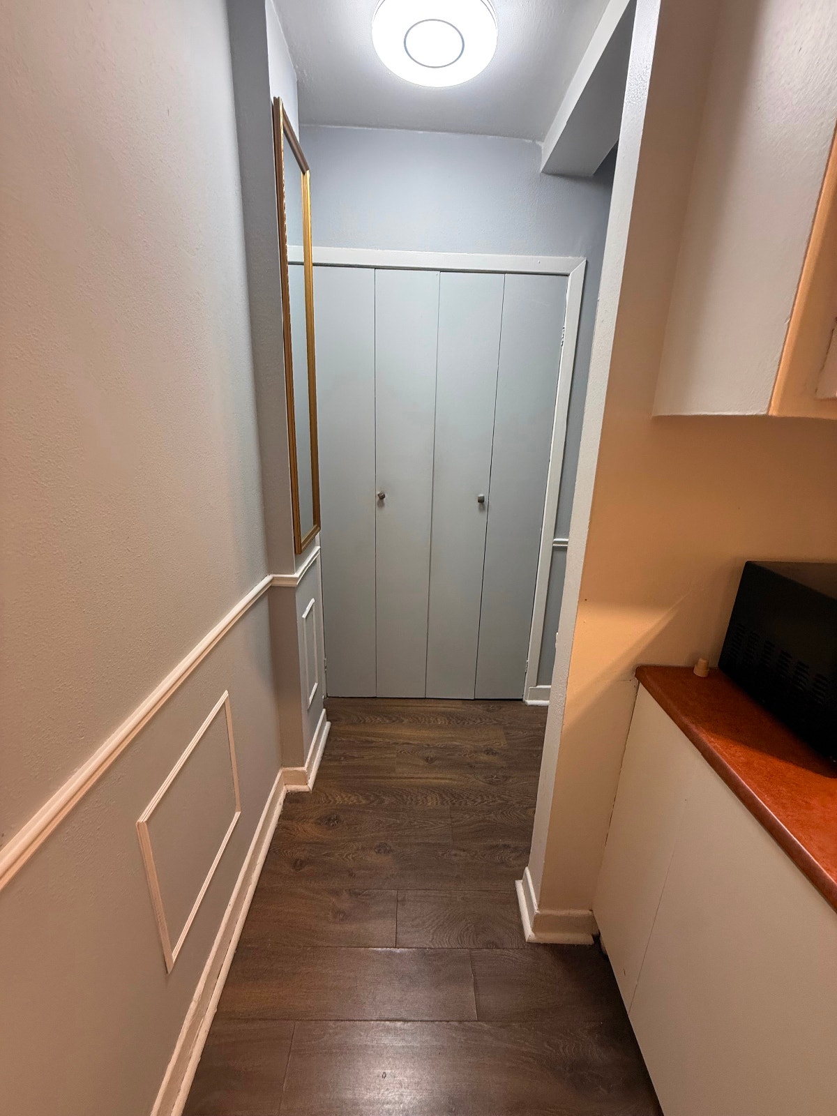 Studio rental downtown — photo 3