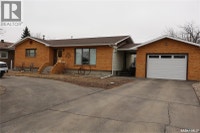 105 Magnan STREET Gravelbourg, Saskatchewan Moose Jaw Regina Area Preview