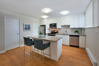 SPACIOUS 3 BEDROOM 1.5 BATHROOM TOWNHOUSE FOR RENT IN NORTH OSHAWA! SELECT TOWNHOMES REVITALIZED WIT... (image 1)
