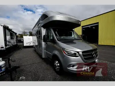 Please Call Us At 613.851.7326 with any questions? Winnebago View Class C diesel motorhome 24T highl...