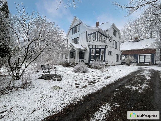 $795,000 - 3 Storey for sale in Coaticook — photo 2