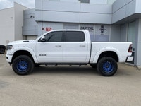 CLEAN CARFAX ONE OWNER, Heated Front Seats, Back up Camera, 3.92 Rear Ratio, Engine: 5.7L HEMI VVT V... (image 1)
