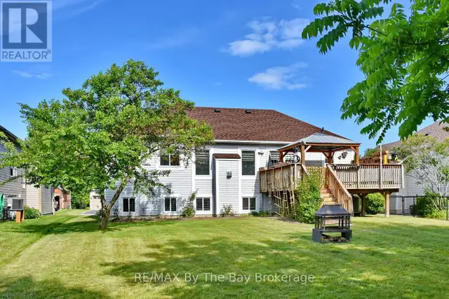 95 ROYAL BEECH DRIVE Wasaga Beach, Ontario62863754490754122