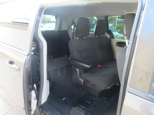 2016 Dodge Grand Caravan Canada Value Package5357238821906124814