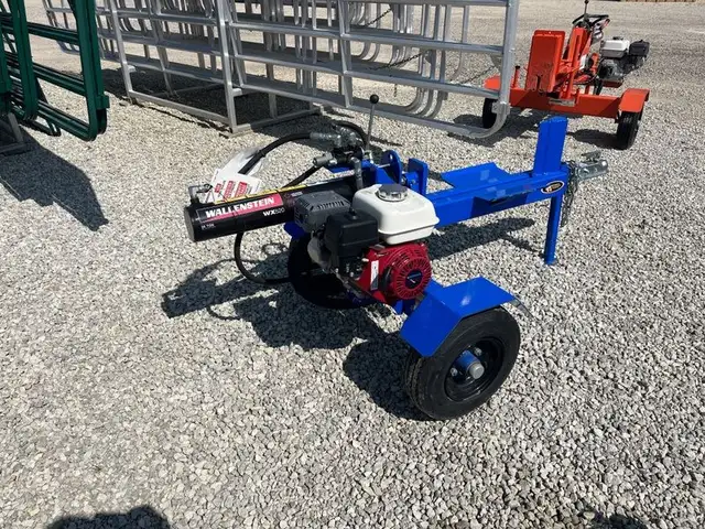 BRAND NEW Wallenstein WX520 Wood Splitter DEMO in Farming Equipment in Owen Sound - Image 3