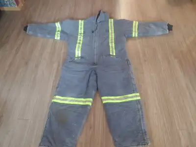 3 Chiennes de travail doublé BIG BILL usagé 2 XL et 1 XXL, View more