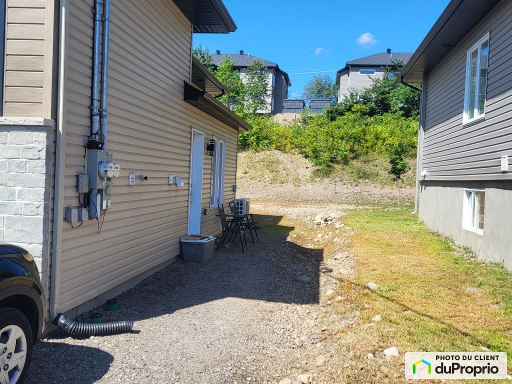 $539,000 - Duplex for sale in Brownsburg-Chatham — photo 2