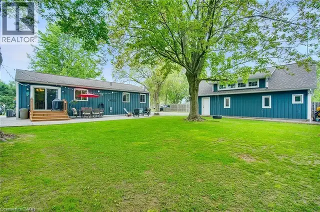 8 BEACH Road Lowbanks, Ontario in Houses for Sale in St. Catharines - Image 5