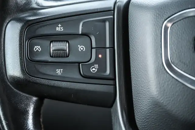 2020 GMC Sierra 2500HD AT4 AWD * Crew Cab * 6.6L V8 Duramax Dies in Cars & Trucks in City of Montréal - Image 26