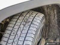 * Jeep Active Drive 4x4 system with Selec-Terrain Management (Auto, Snow, Sand, and Mud modes) * Pan... (image 9)