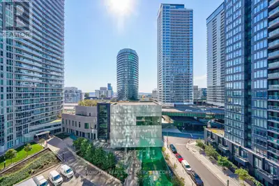 A rare opportunity to own a spacious 3-bedroom condo in one of downtown Toronto's most convenient ur...